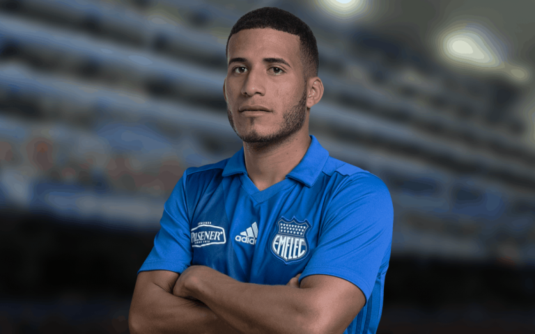 Robert Burbano, separado de Emelec