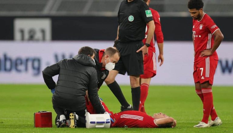 Kimmich, baja hasta enero tras ser operado del menisco