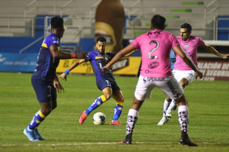 AMBOS YA PIENSAN EN LIBERTADORES: IDV perdió ante Delfín