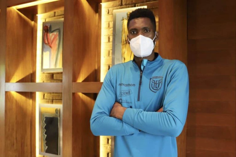 Domínguez: “Estoy contento con el DT Alfaro”