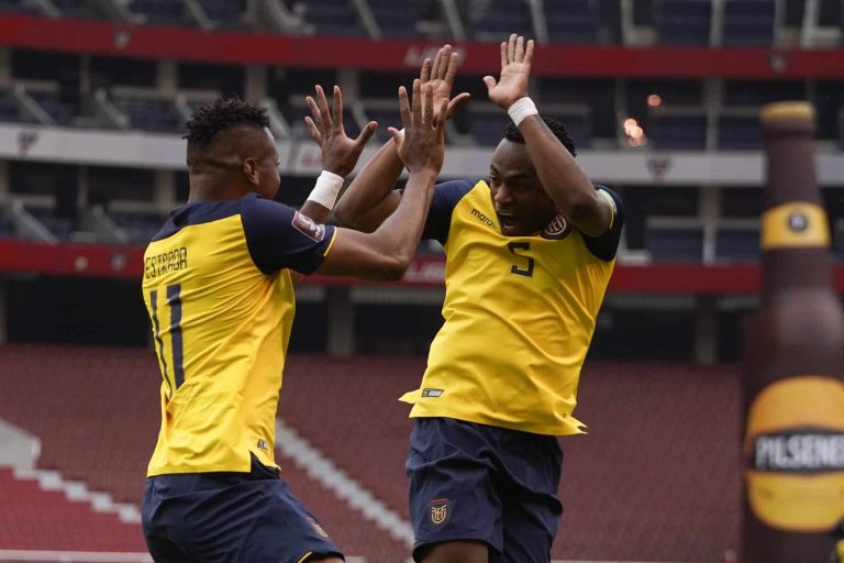 #DatoHavoline ¡CALIFICA A LA TRI tras el 6-1 ante Colombia!