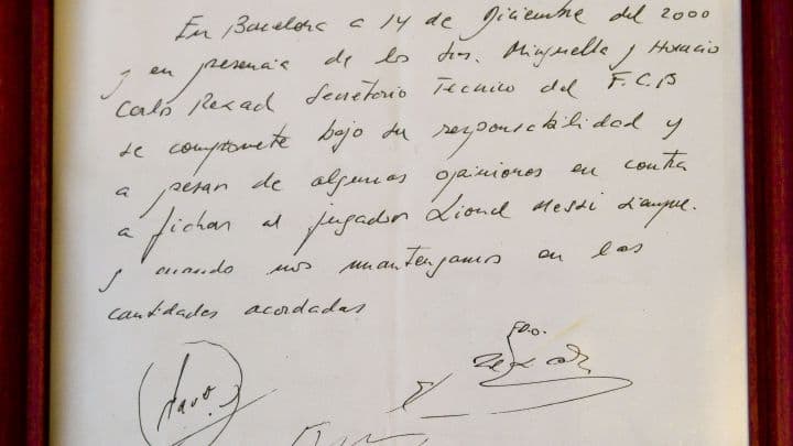 20 años de la servilleta que comprometió a Messi con el Barça: ¿dónde está y quién la tiene?