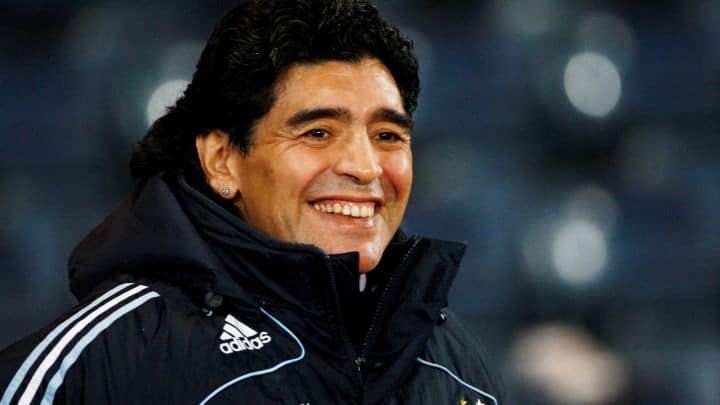 Se investiga la ambulancia alquilada que nunca estuvo en el domicilio de Maradona