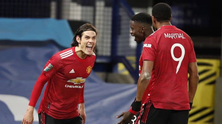 El United quiere premiar a Cavani