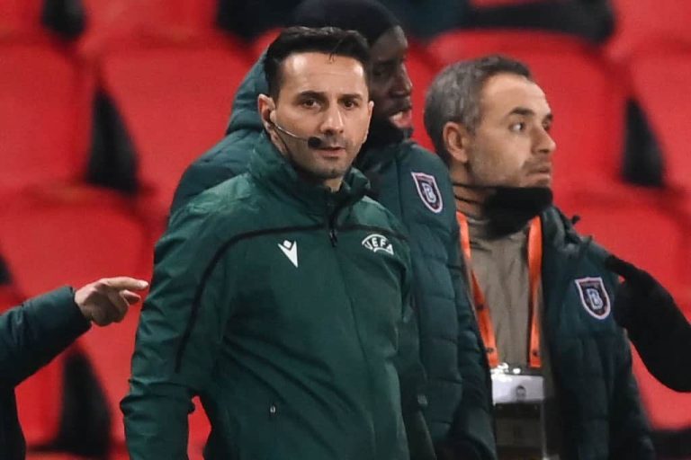 “No soy racista”: El árbitro de la polémica en Champions se defiende