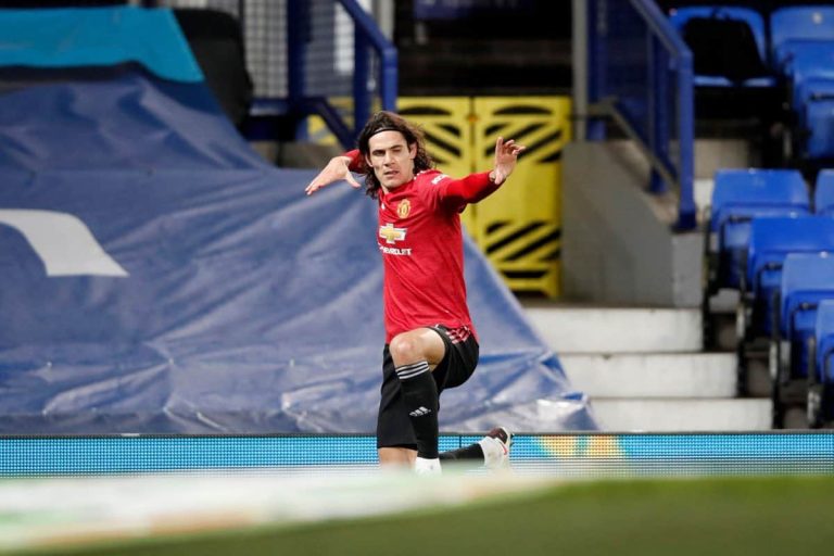 (VIDEO) A SEMIFINALES: El United avanzó en la Copa de la Liga gracias a Cavani