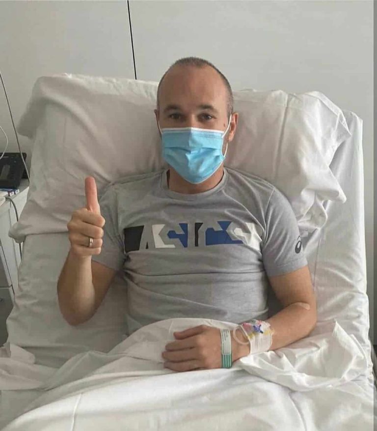 4 meses de baja: Iniesta fue operado