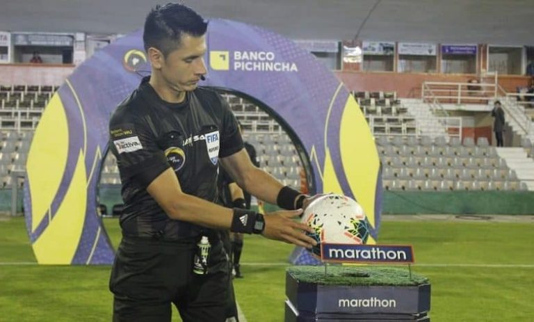 Luis Quiroz dirigirá Católica vs BSC, Roberto Sánchez estará en el Emelec vs Olmedo
