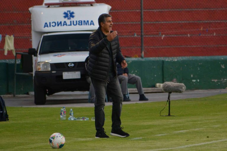 Escobar: “Prefiero retirarme del fútbol que regalar un partido”