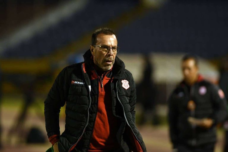 OFICIAL: ‘Cheche’ Hernández renovó con T. Universitario
