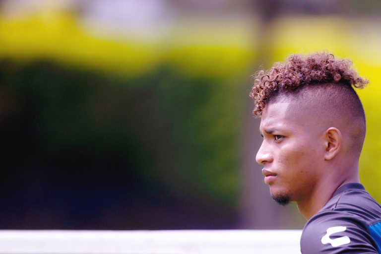 Jonathan Perlaza, cerca de BSC