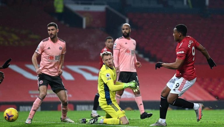 El United denuncia insultos racistas a Martial y Tuanzebe