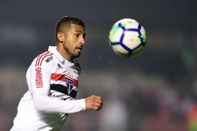 Joao Rojas no seguiría en Sao Paulo
