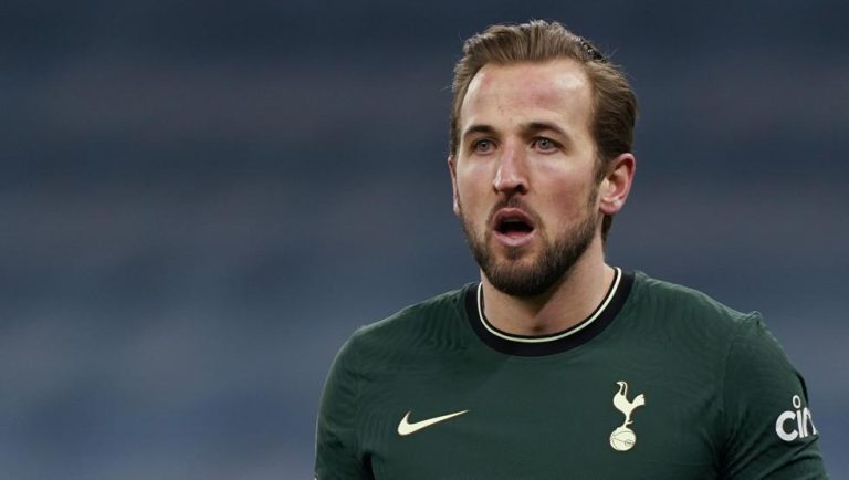 City y United se pelean por Harry Kane