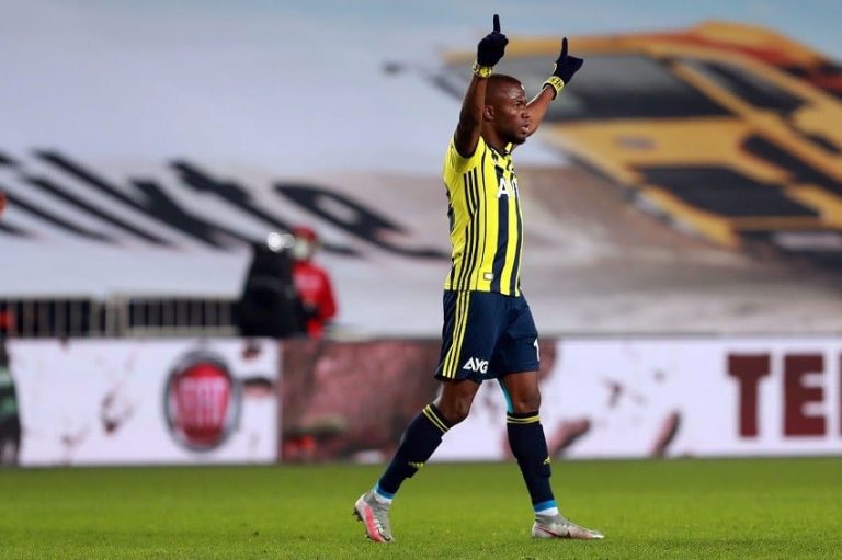 (VIDEO) Evitó la derrota de su equipo: GOLAZO de Énner Valencia con el Fenerbahçe