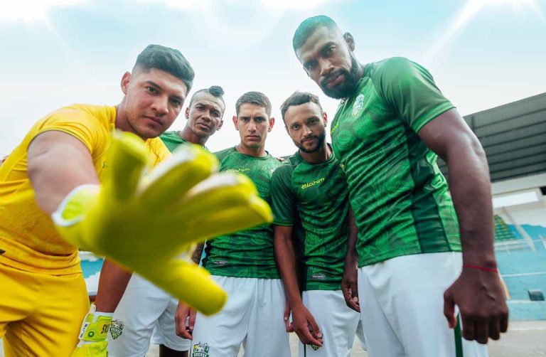 (FOTOS-VIDEO) Orense presentó su nueva indumentaria para el 2021