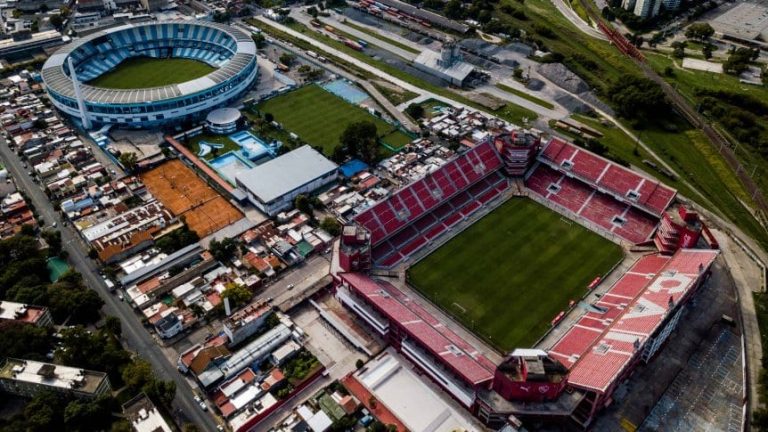 La AFA solicita la vuelta del público a los estadios en el fútbol argentino