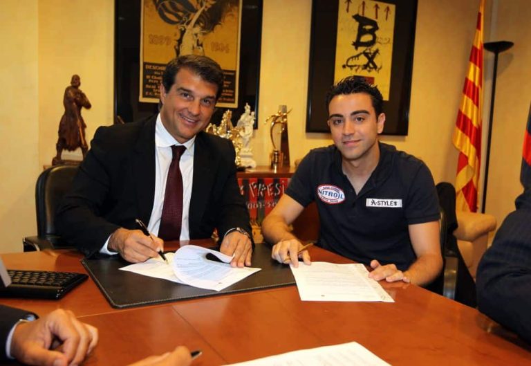 Xavi, de Laporta: “Puede resolver todos los problemas del Barça”