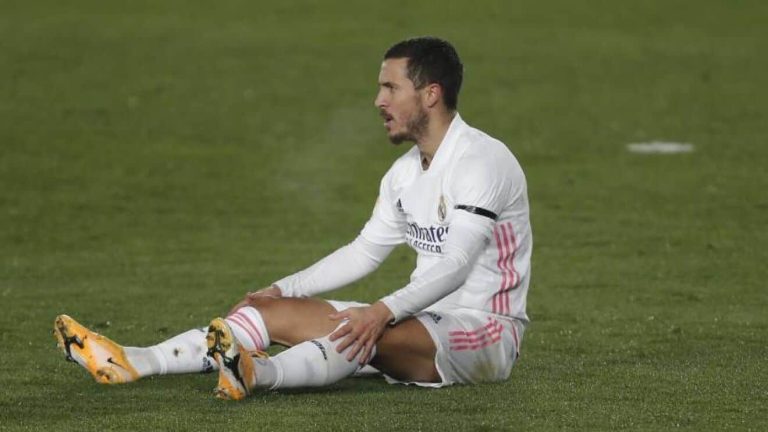 Eden Hazard vuelve a lesionarse