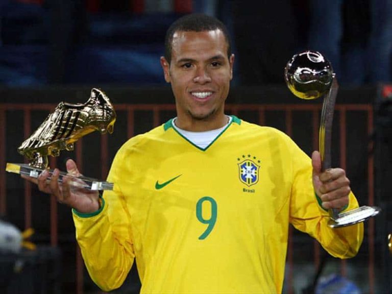 Luis Fabiano, hospitalizado en Sao Paulo por covid-19