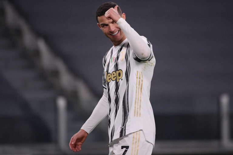 (VIDEO) Con hat-trick de CR7: Juventus se impuso ante Cagliari