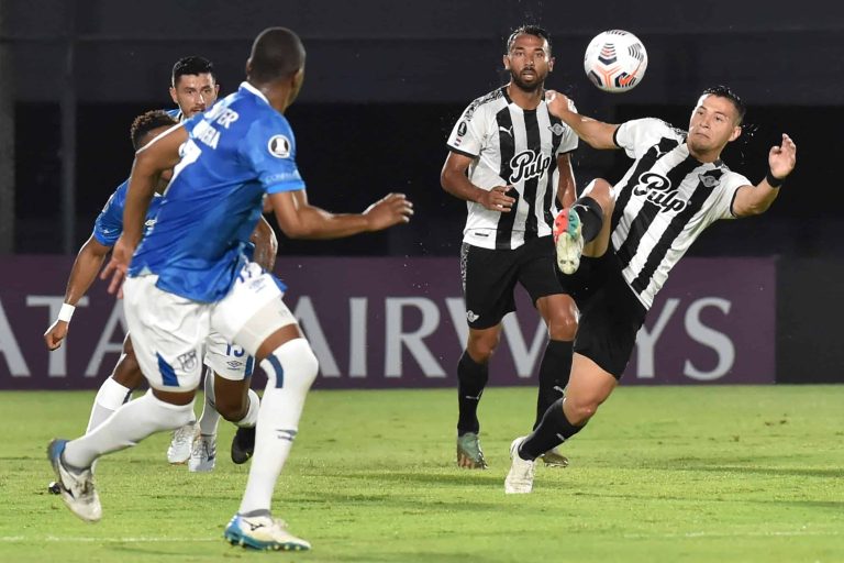 (VIDEO) CON DRAMA AL FINAL: U. Católica quedó eliminado de la Libertadores