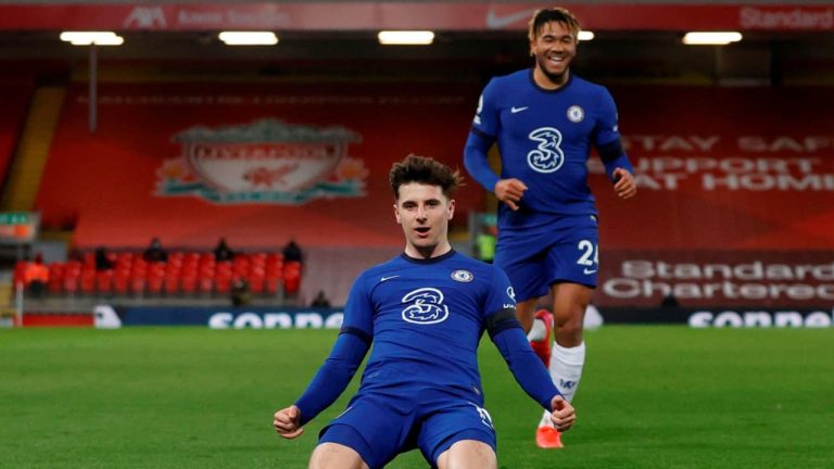 (VIDEO) Chelsea superó al Liverpool en Anfield