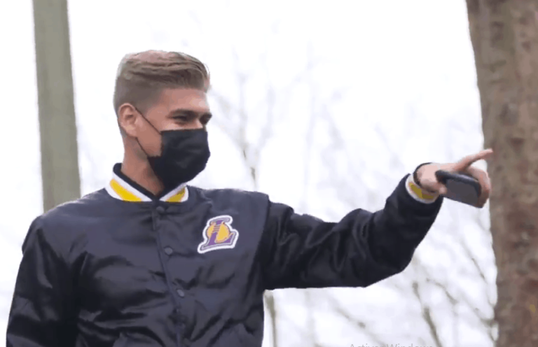 (VIDEO) ‘BLONDE XAVI’: Nuevo look de Arreaga en Seattle Sounders