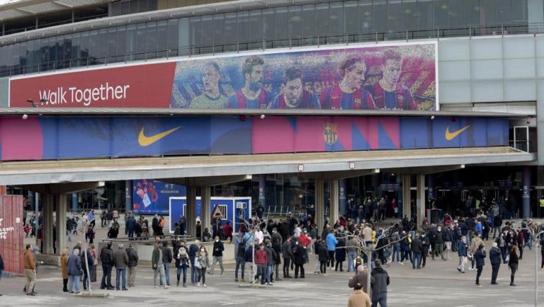 Acuerdo para que el Camp Nou sea un macrocentro de vacunación