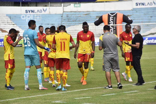 Aucas ya tiene nuevo DT