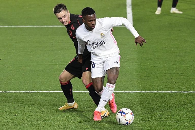 (VIDEO) VINICIUS SALVÓ AL MADRID: Agónico empate ante la Real Sociedad
