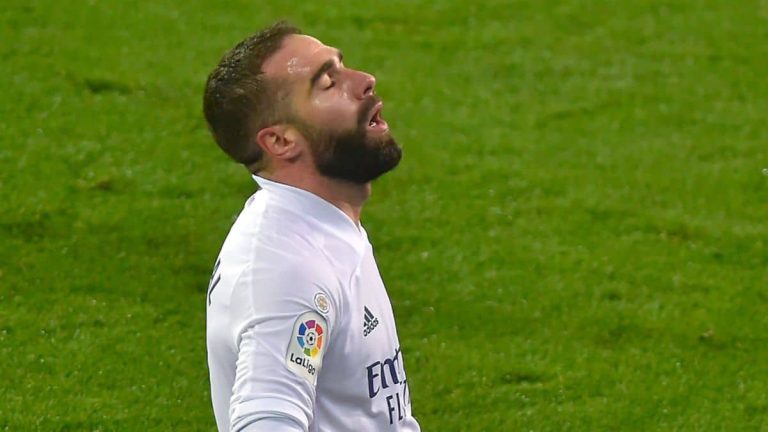 Carvajal se vuelve a romper y dice adiós a la temporada