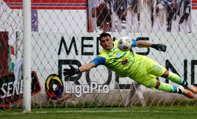 Pucheta: ¡6 partidos de sanción!