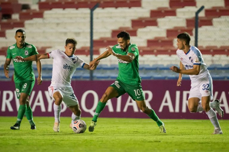 (VIDEO) ¡8 GOLES!: Nacional (U) y Atlético Nacional igualaron en un partidazo
