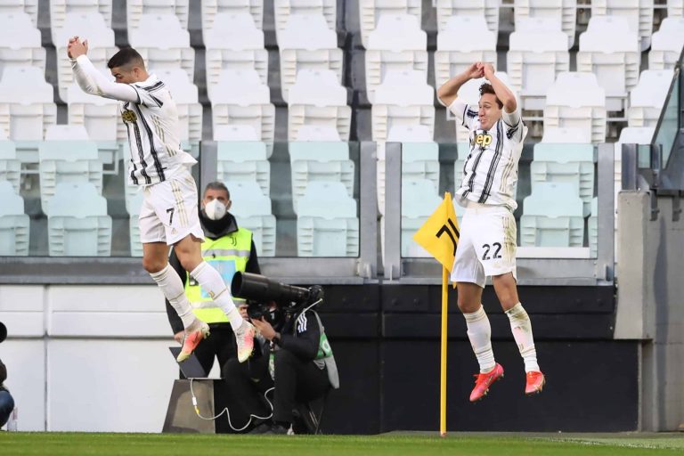 (VIDEO) DOBLE ‘SIUUUU’: El festejo de Cristiano y Chiesa en el gol de la Juve