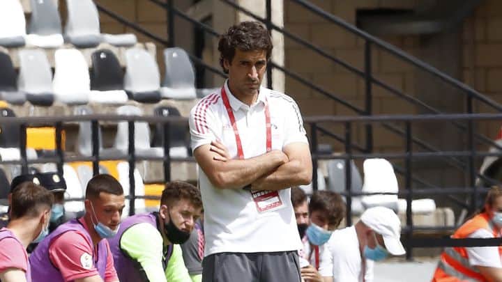 Raúl se ofrece al Madrid
