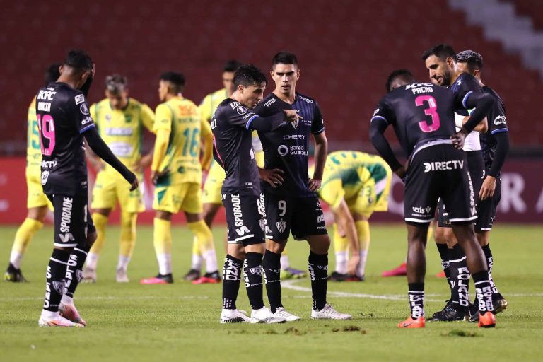 ¡Histórico! Por primera vez en Libertadores habrá una terna arbitral totalmente femenina