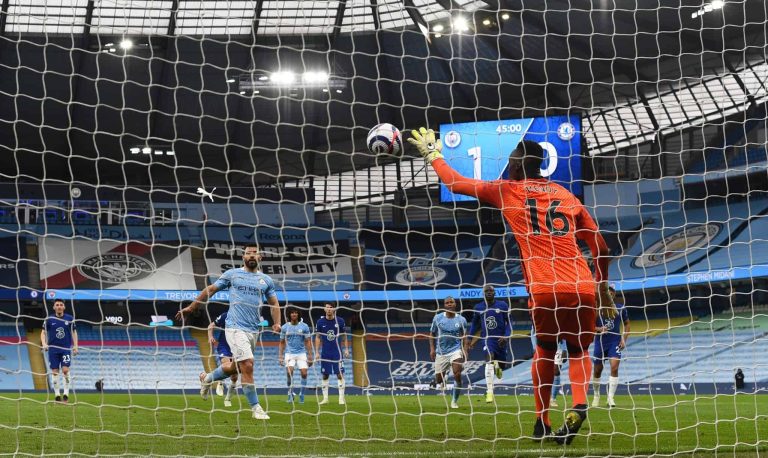 (VIDEO) En Twitch sí lo hacía: Agüero quiso picar un penal y este fue el resultado