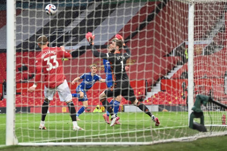 (VIDEO) ¡EL CITY ES CAMPEÓN DE LA PREMIER! El United perdió de local ante el Leicester