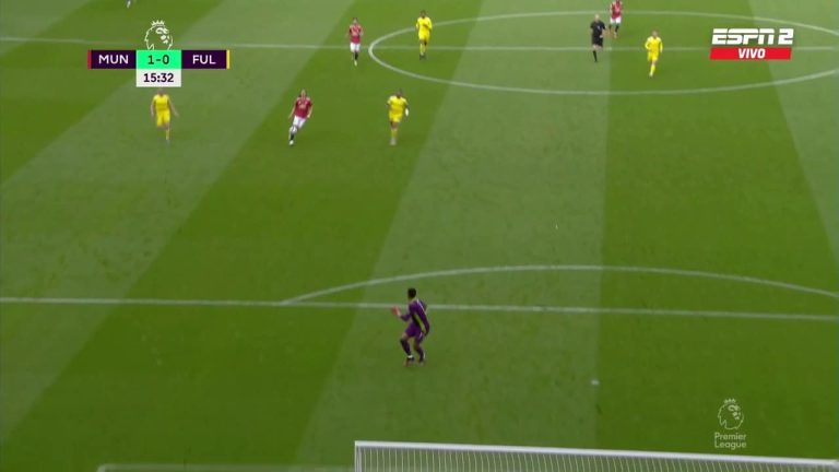 (VIDEO) ¡QUÉ GOLAZO! Cavani la picó desde más de 40 metros