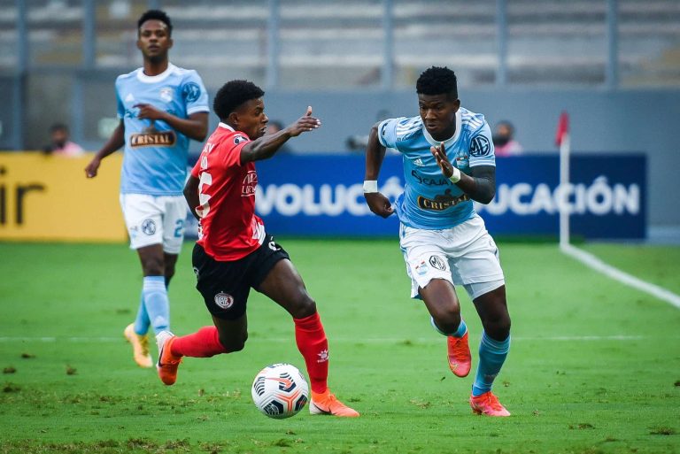(VIDEO) Libertadores: Asistencia de Washington Corozo en la victoria del Cristal