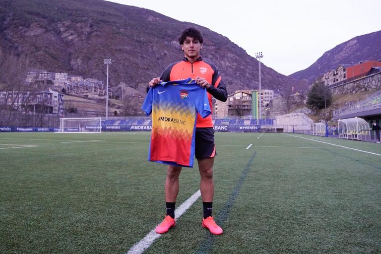 Ya hay críticas para Kike Saverio por su rendimiento en Andorra FC