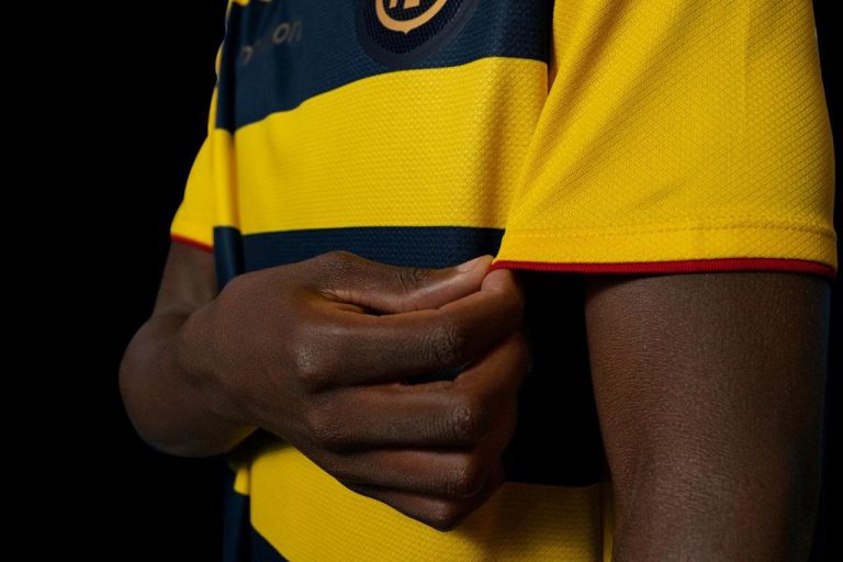 ¡Precios de las nuevas camisetas de La TRI!