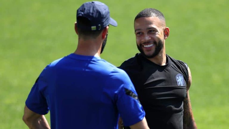 Depay, muy cerca del Barça: “Quiero jugar para Koeman”