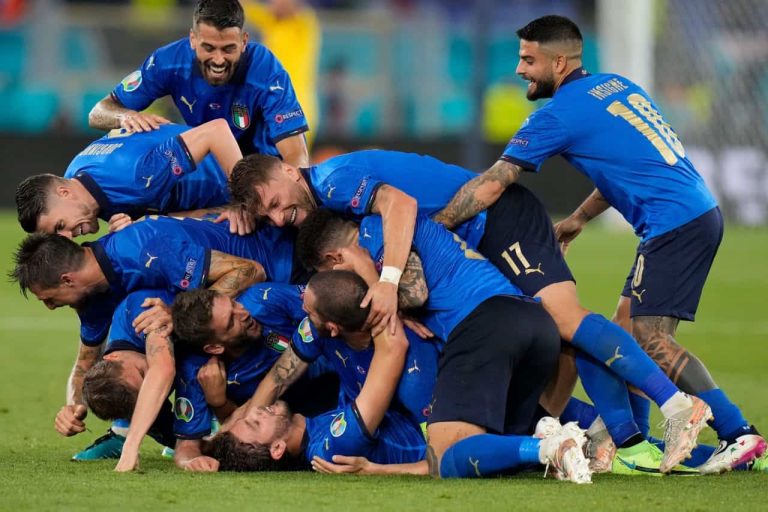 (VIDEO) ‘PINTAN’ A CANDIDATO: Italia goleó y clasificó a 8vos de la Eurocopa