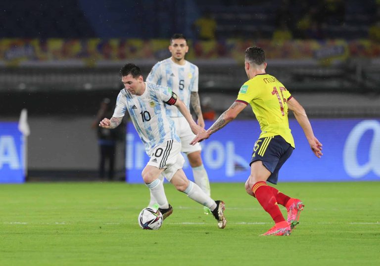 (VIDEO) EN LA ÚLTIMA JUGADA: Colombia rescató el empate ante Argentina