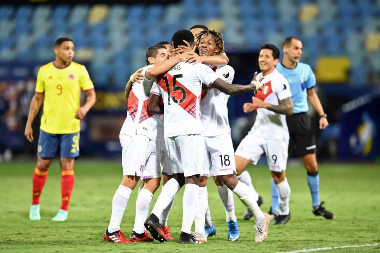 (VIDEO) Perú sorprendió y superó a Colombia en la Copa América