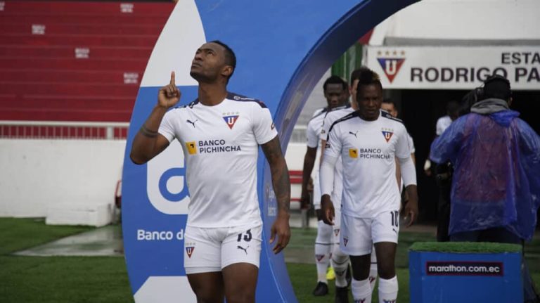 HAY ACUERDO: P. P. Perlaza seguirá en LDU