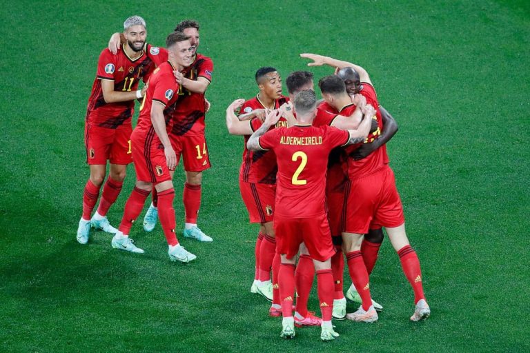 (VIDEO) AL RITMO DE LUKAKU: Bélgica venció sin ‘despeinarse’ a Rusia