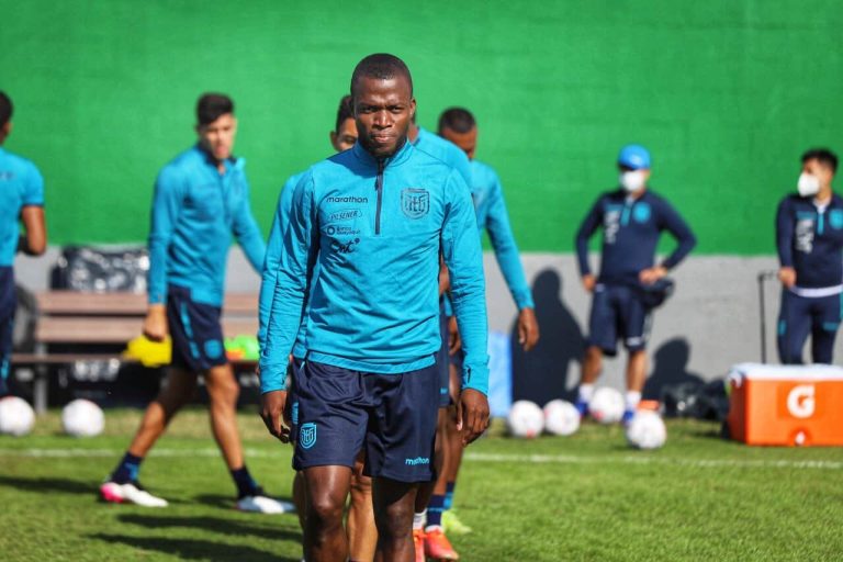 Equipos grandes de Brasil y la MLS están pendientes de Enner Valencia